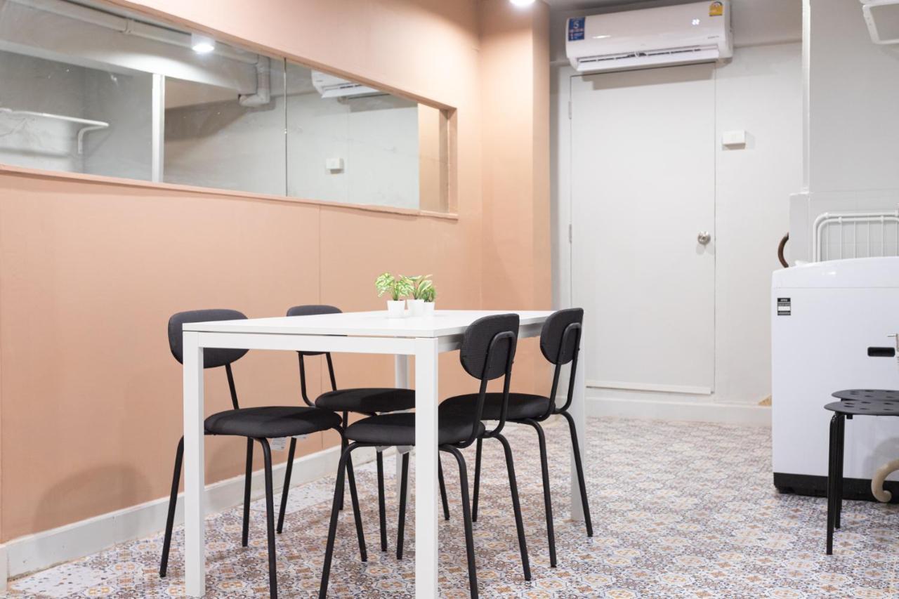 A1 Duplex Large Wt Kitchen * בנגקוק